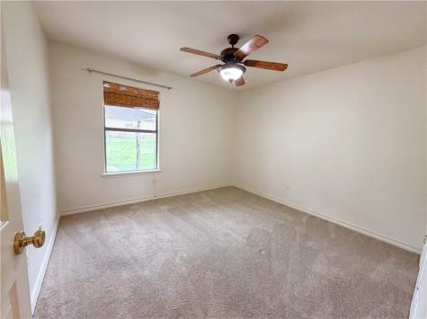 212 House Avenue Sandia TX 78383