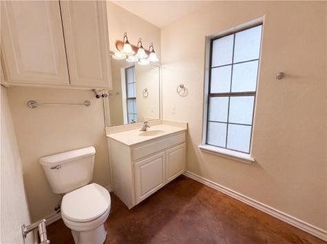 212 House Avenue Sandia TX 78383