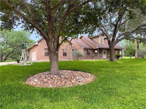 212 House Avenue Sandia TX 78383