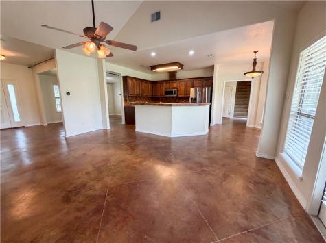 212 House Avenue Sandia TX 78383