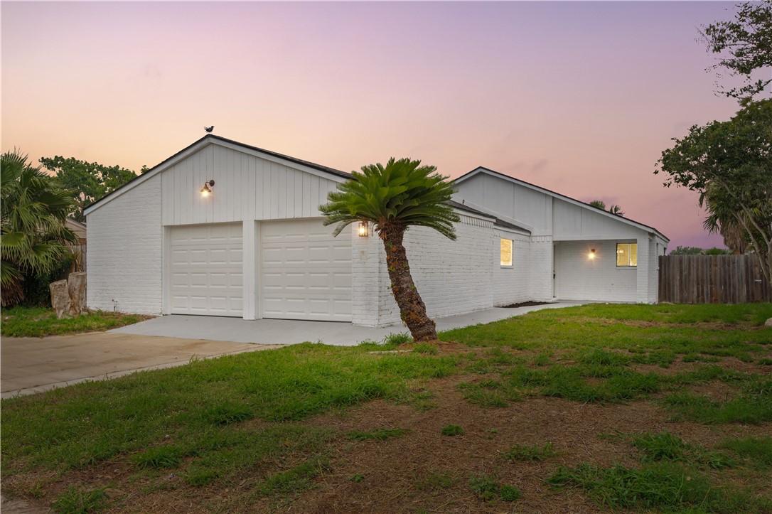 9414 Waxwing Street Corpus Christi TX 78418
