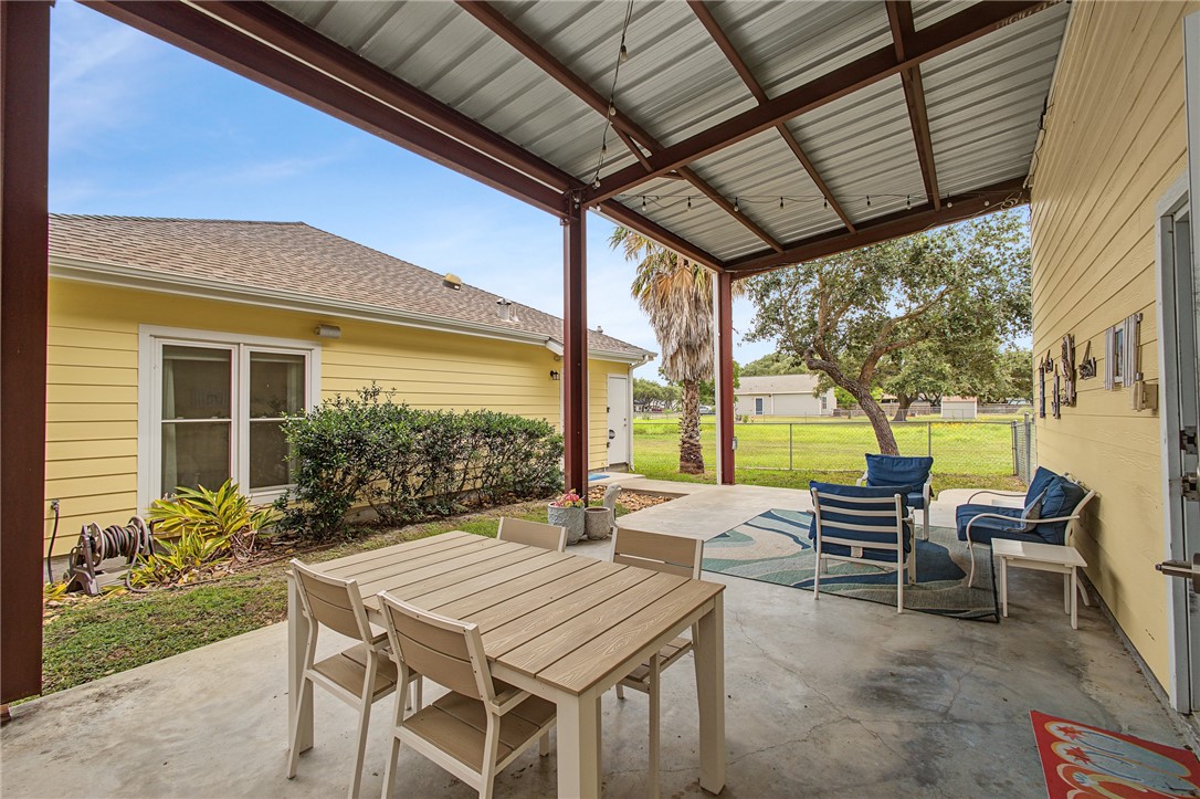 447 S Fuqua Street Rockport TX 78383