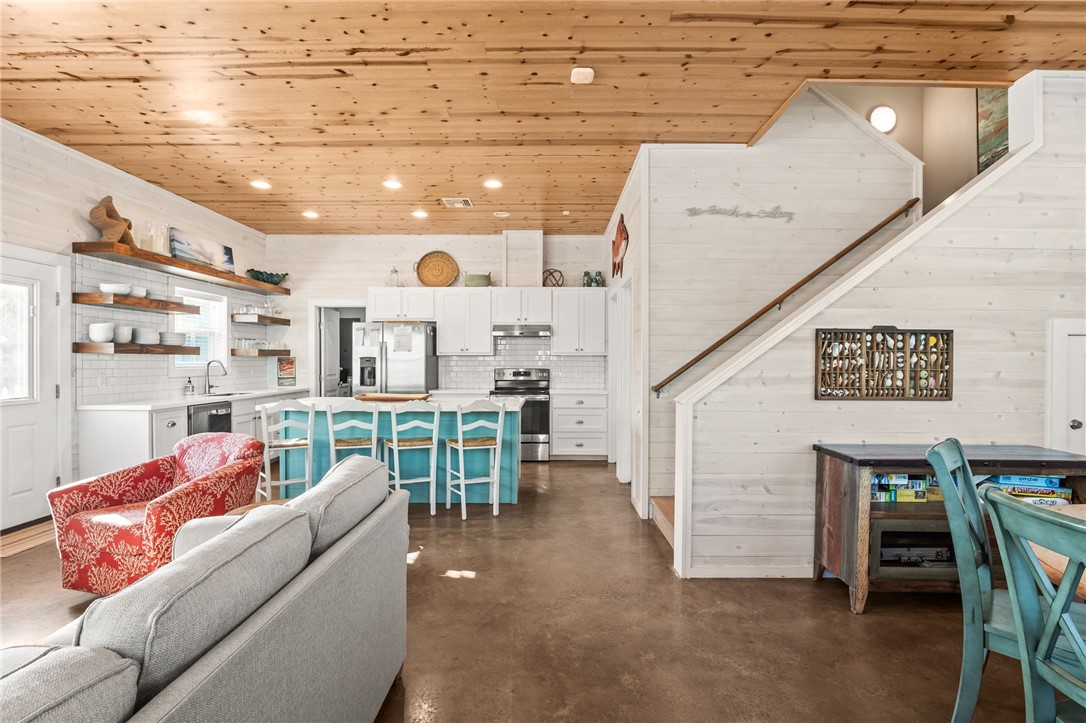 640 Gulf Village Drive Port Aransas TX 78373
