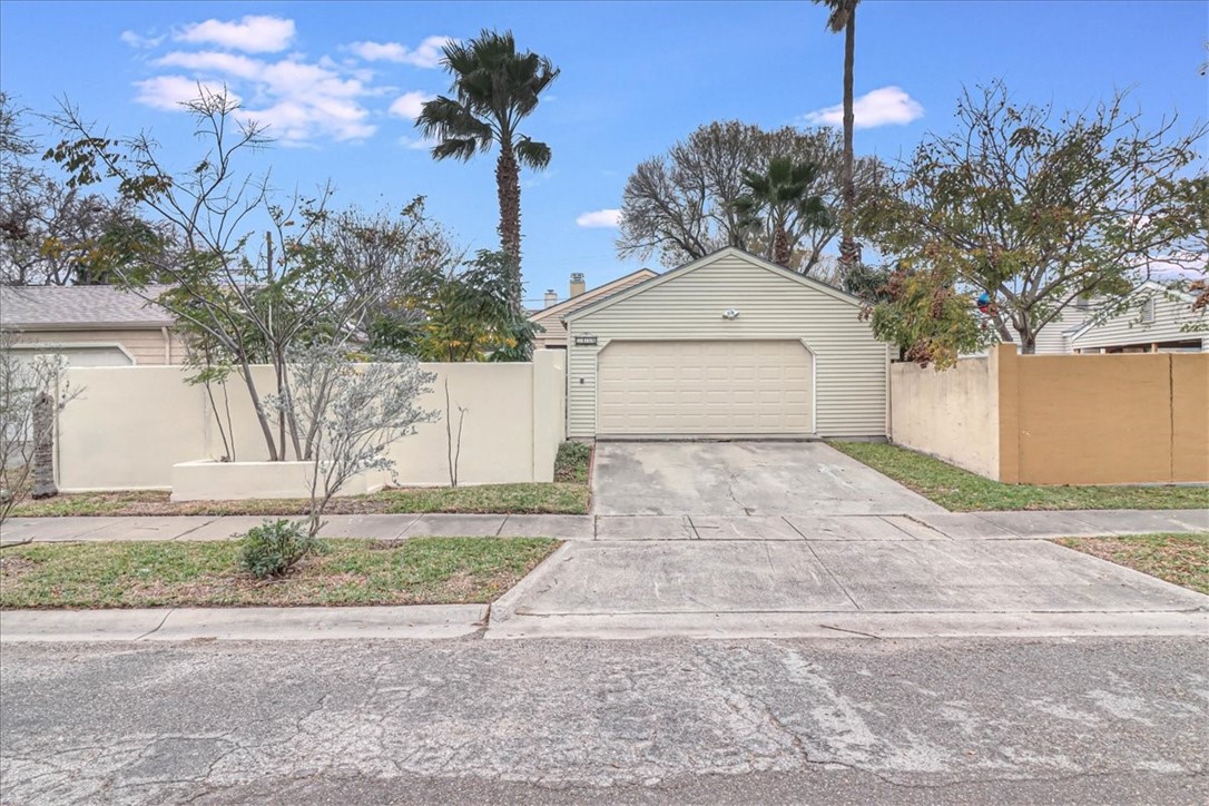 7130 Taos Drive Corpus Christi TX 78413