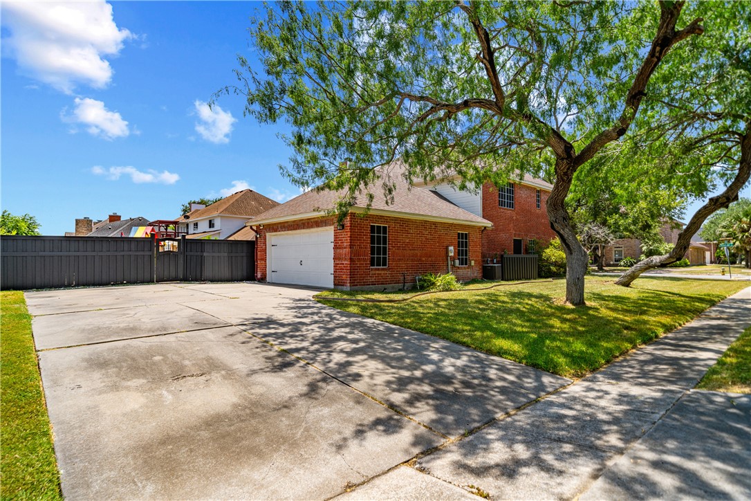 7602 Dijon Lake Drive Corpus Christi TX 78413