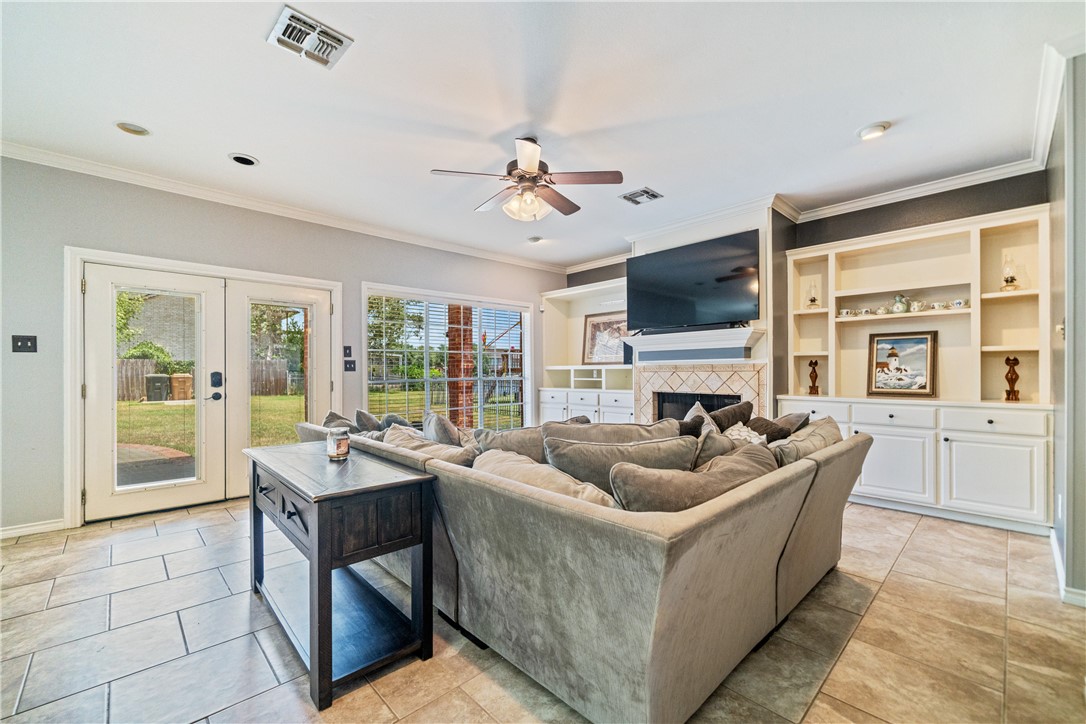 7602 Dijon Lake Drive Corpus Christi TX 78413