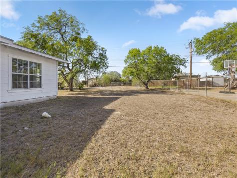 306 Alexander Avenue Kingsville TX 78363