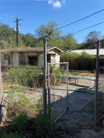 1807 Alta Vista Street Alice TX 78332