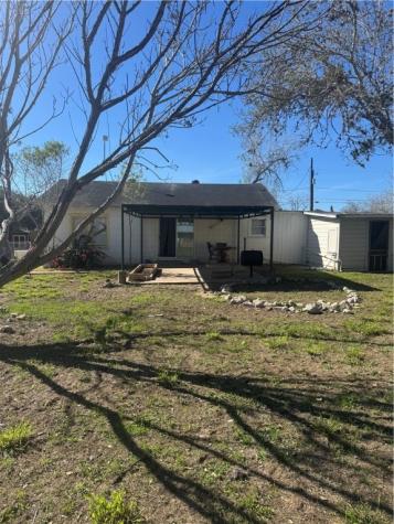 10420 Sixth Street Pettus TX 78146
