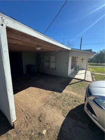 10420 Sixth Street Pettus TX 78146