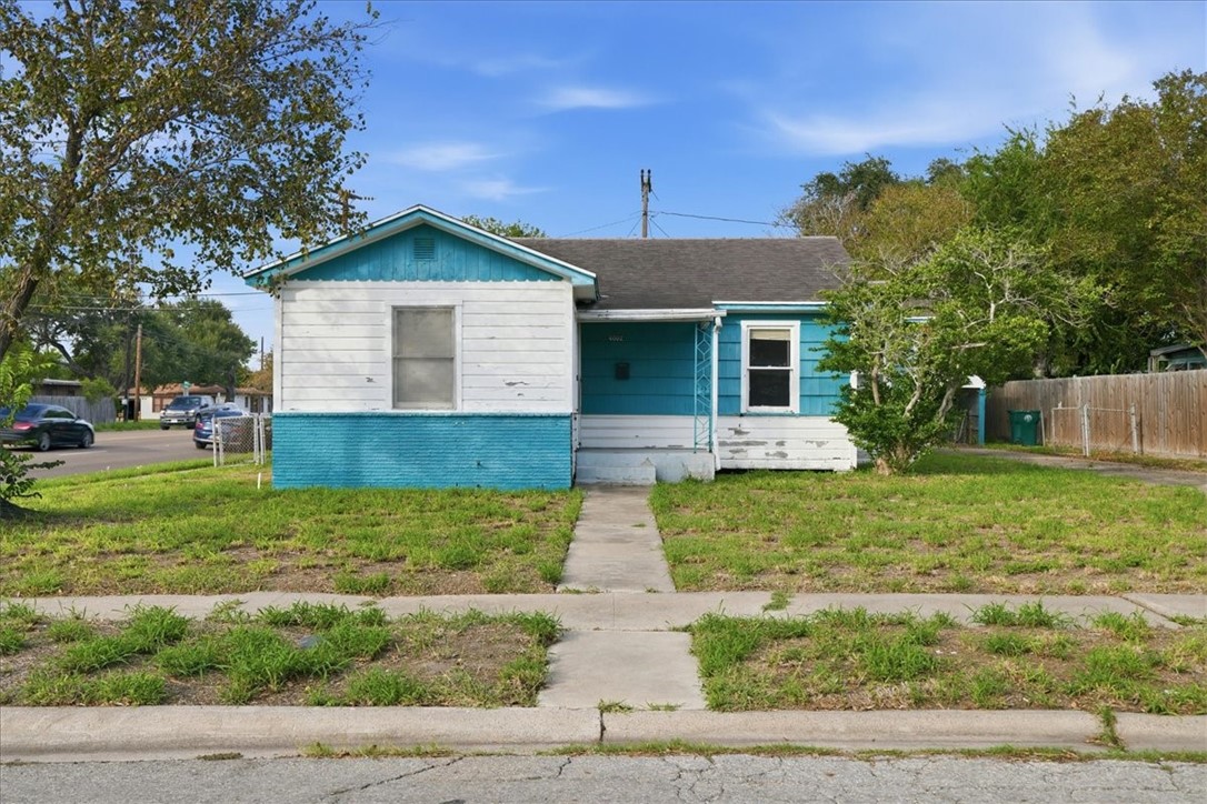 4002 Lamont Street Corpus Christi TX 78411