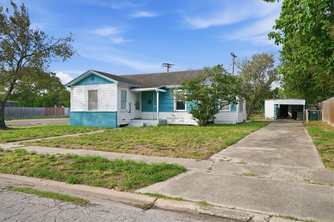 4002 Lamont Street Corpus Christi TX 78411