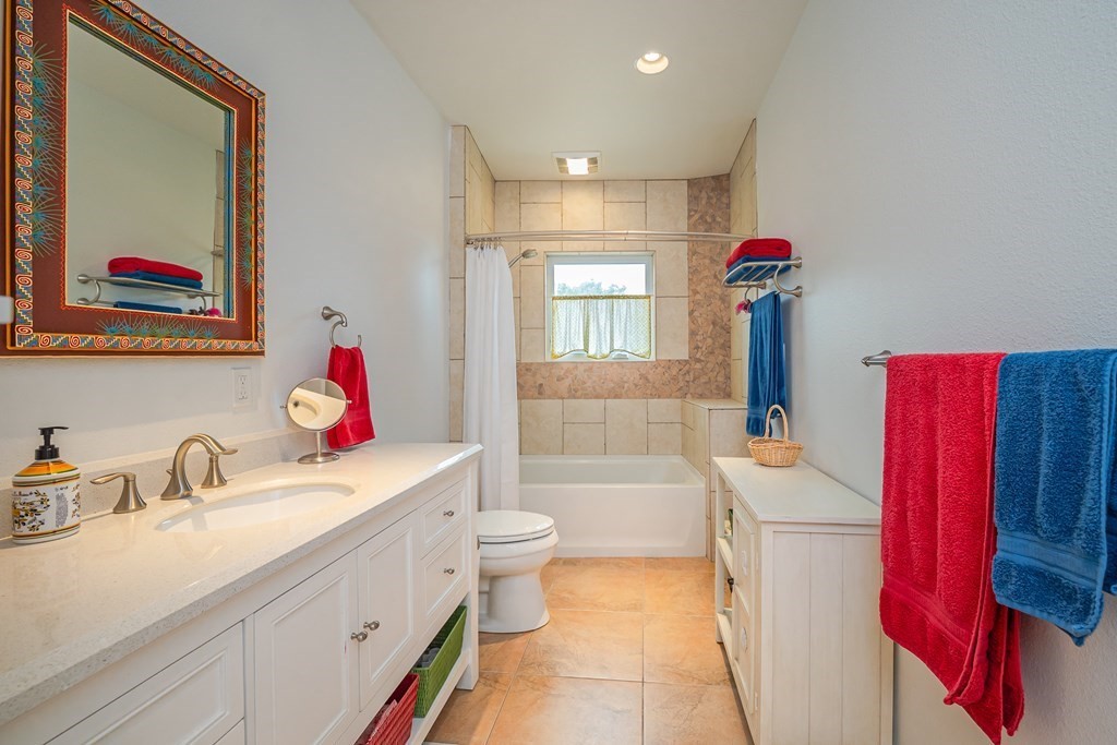 1722 Sorenson Drive Rockport TX 78382