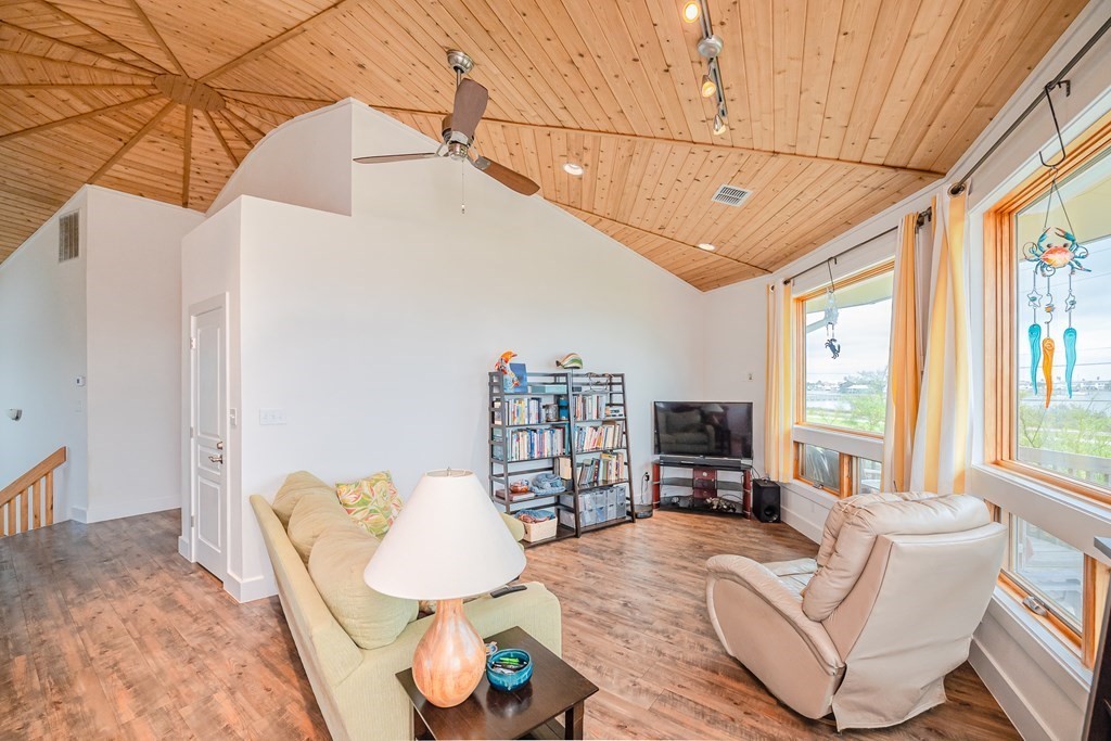 1722 Sorenson Drive Rockport TX 78382