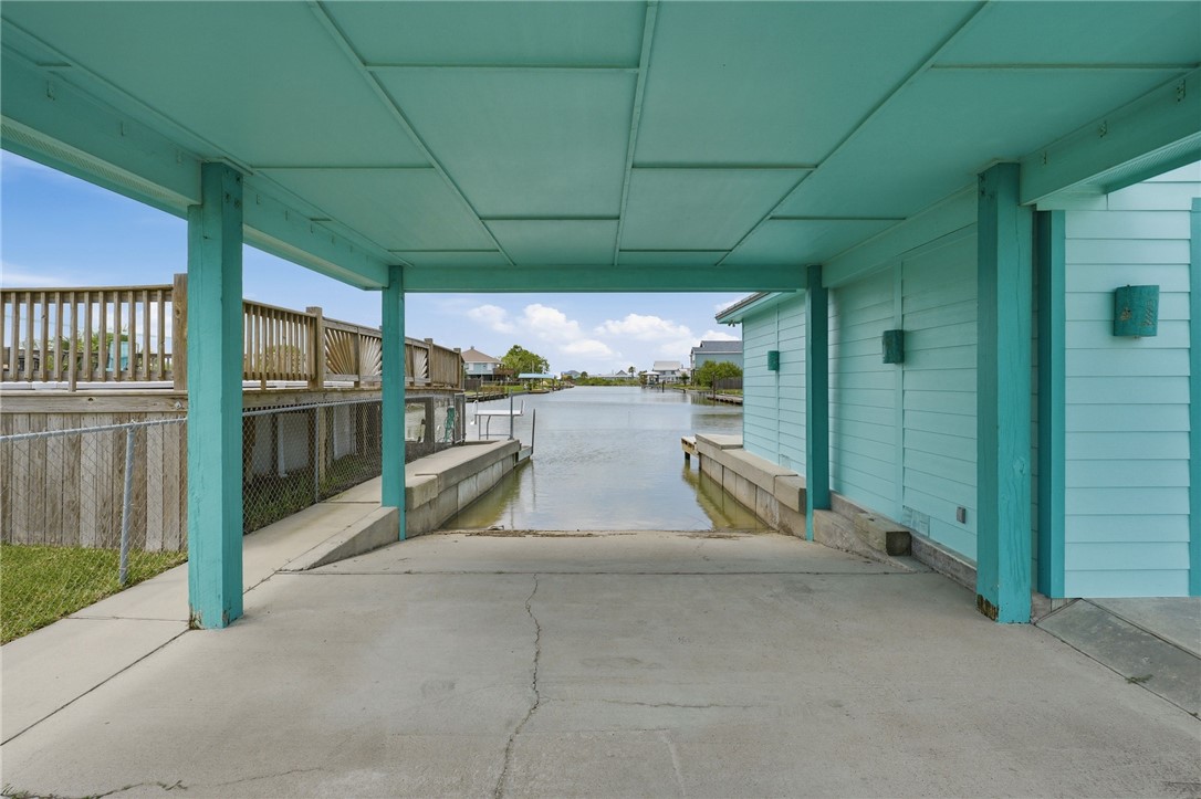 220 W Sagebrush Street Rockport TX 78382