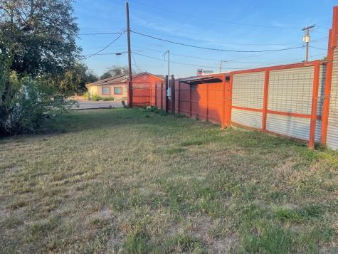 105 Alvarado Street Hebbronville TX 78361