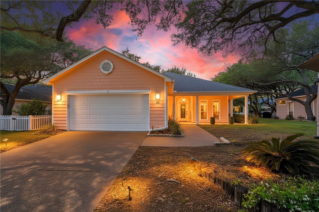 65 Primrose Drive Rockport TX 78382