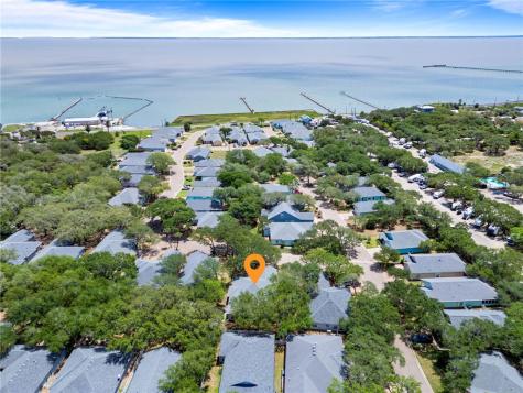 65 Primrose Drive Rockport TX 78382