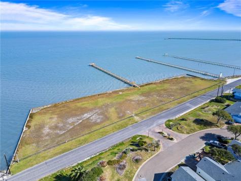 65 Primrose Drive Rockport TX 78382