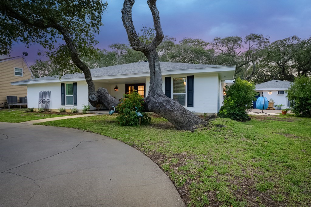 2011 Cochran Lane Rockport TX 78382