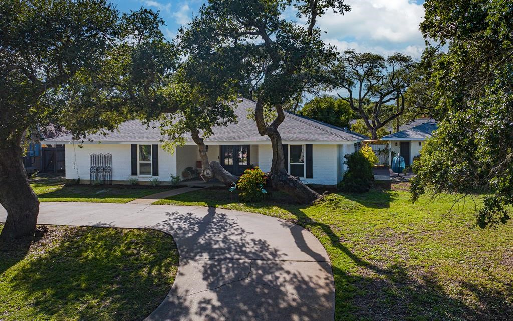 2011 Cochran Lane Rockport TX 78382