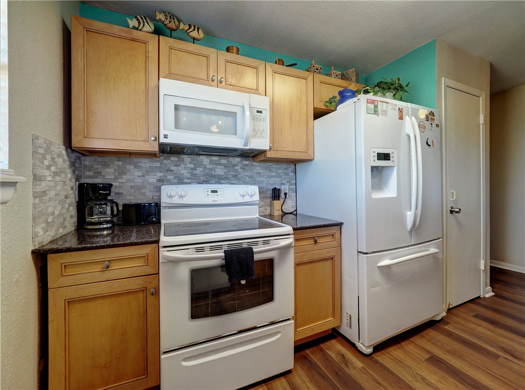 6877 State Highway 361 28 Port Aransas TX 78373