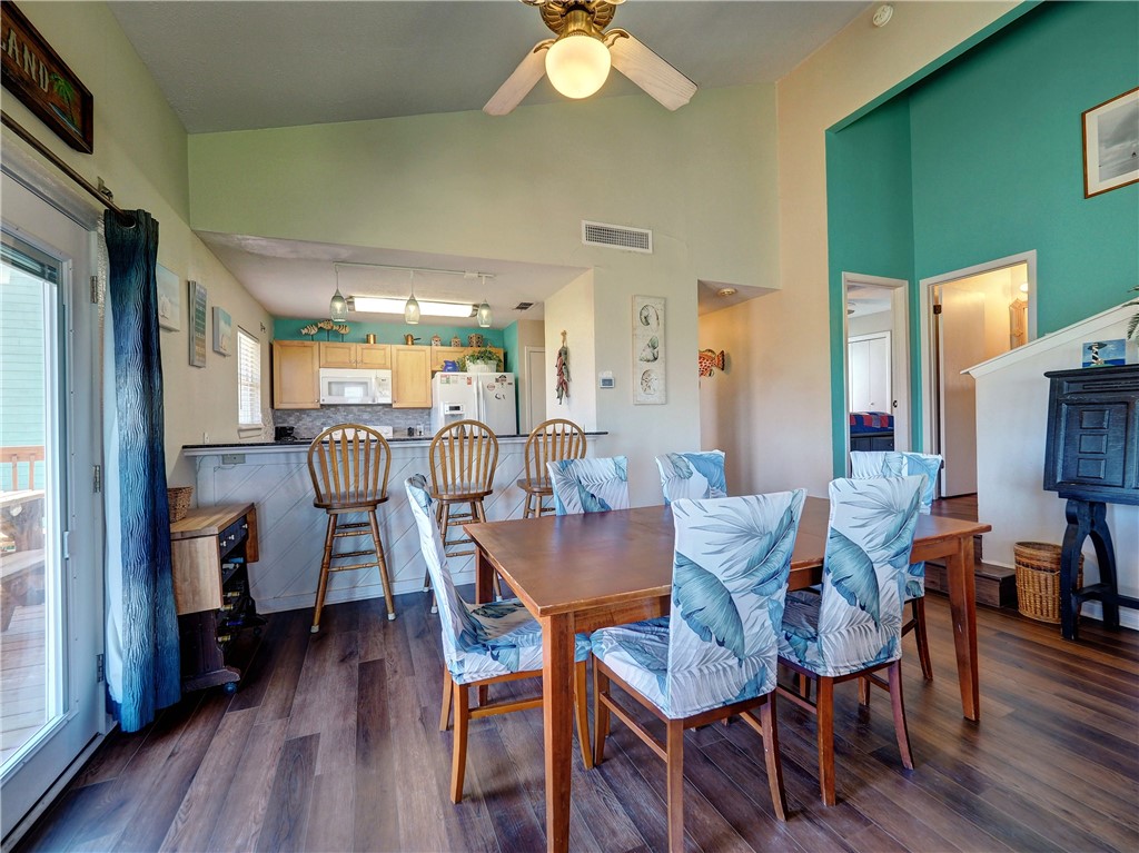6877 State Highway 361 28 Port Aransas TX 78373