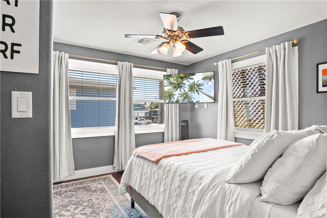 1403 Whispering Sands Street Port Aransas TX 78373