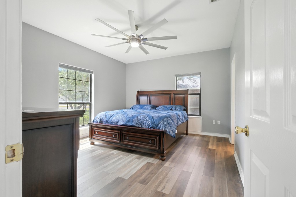829 Redwood Avenue Rockport TX 78382
