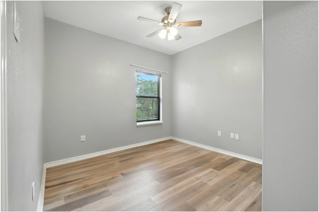 829 Redwood Avenue Rockport TX 78382