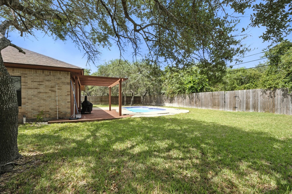 829 Redwood Avenue Rockport TX 78382