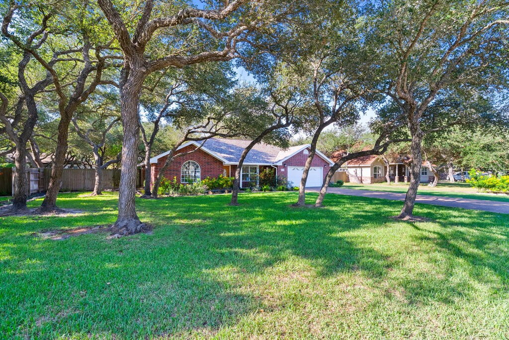 102 North Santa Clara Dr Drive Rockport TX 78382