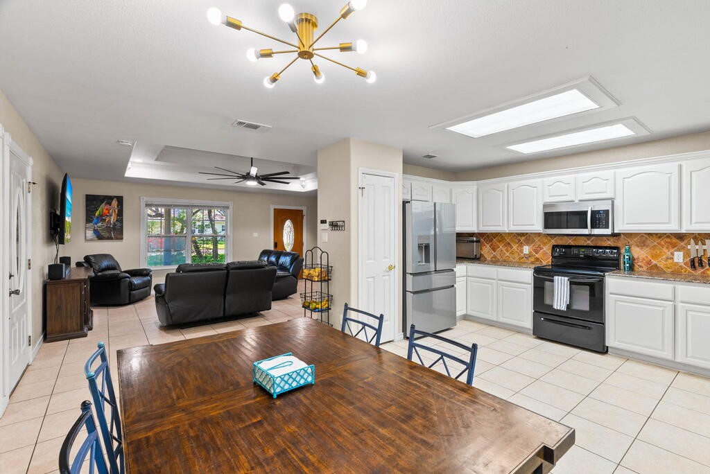 102 North Santa Clara Dr Drive Rockport TX 78382