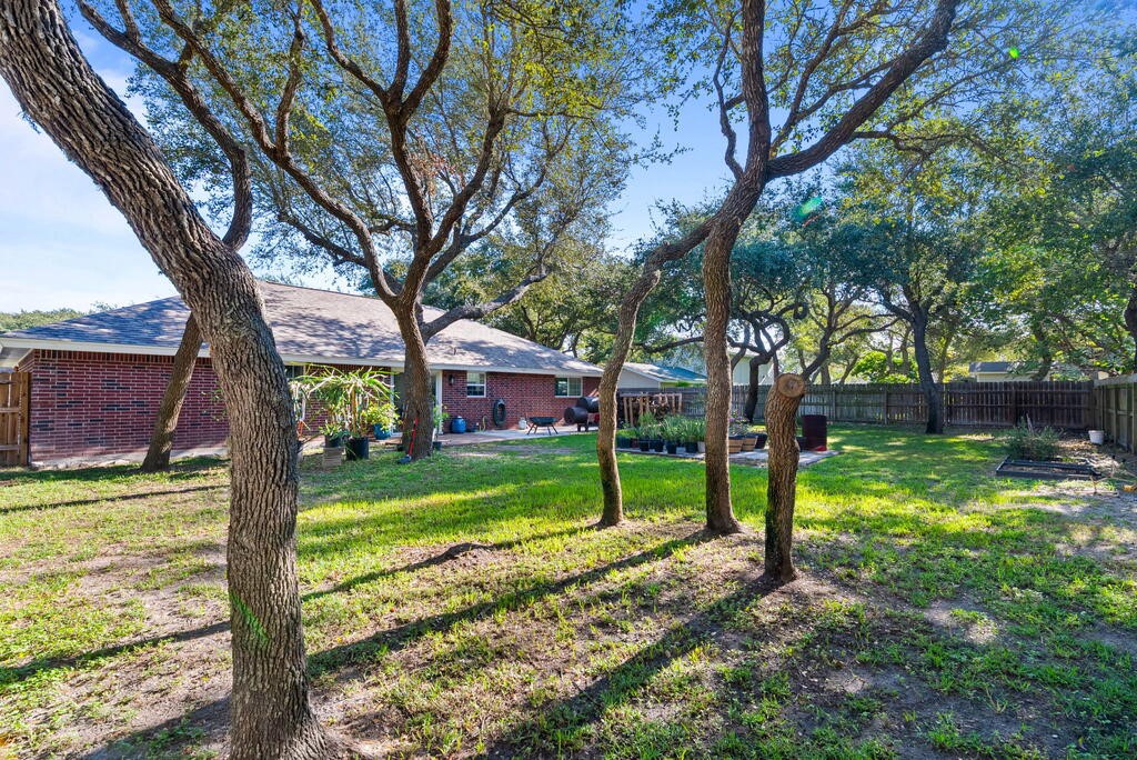 102 North Santa Clara Dr Drive Rockport TX 78382