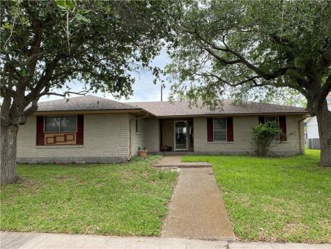 210 Nueces Drive Portland TX 78374