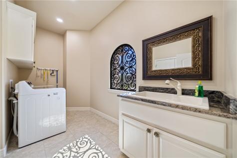 21050 Donegal Road Mathis TX 78368