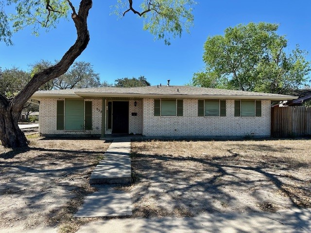 829 Inez Street Kingsville TX 78363