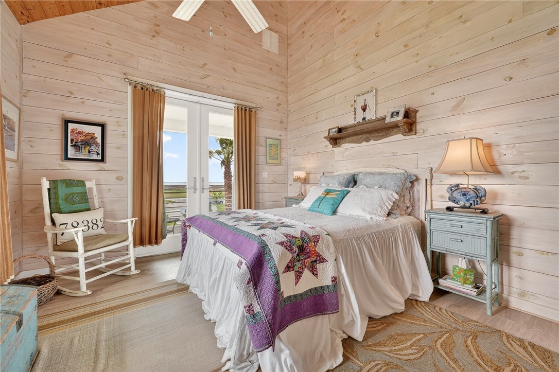 33 Lake Shore Rockport TX 78382