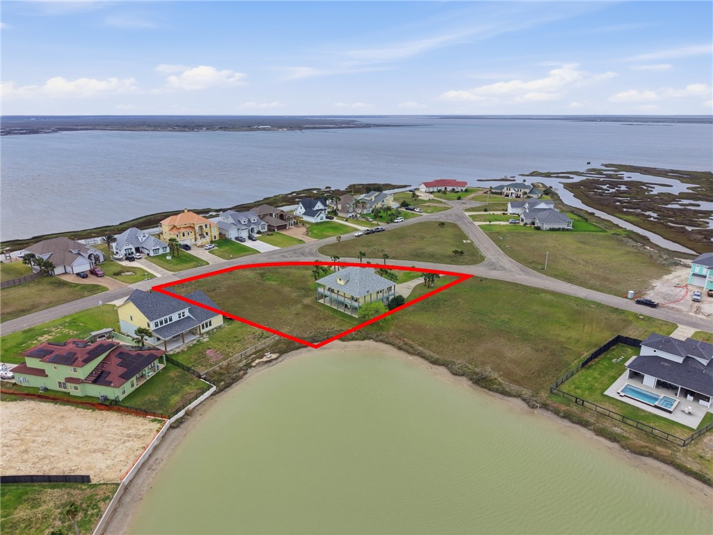 33 Lake Shore Rockport TX 78382