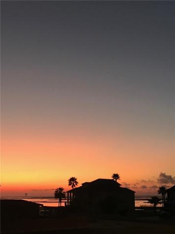 33 Lake Shore Circle Rockport TX 78382