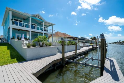 107 Windjammer Street Rockport TX 78382