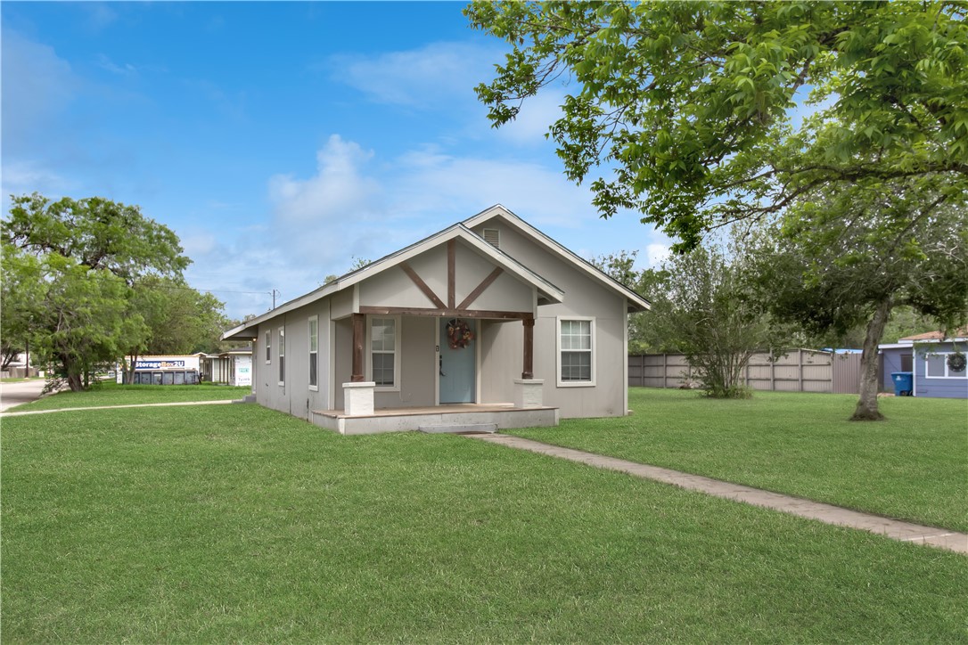 801 E Fannin Street Beeville TX 78102