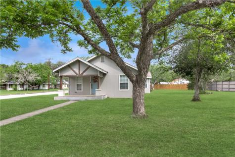 801 E Fannin Street Beeville TX 78102