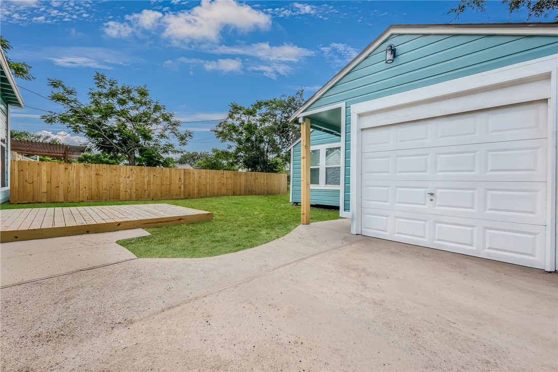 326 Melrose Corpus Christi TX 78404