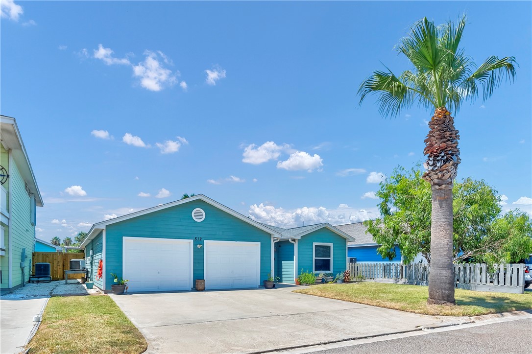 512 Rockport Channel Port Aransas TX 78373