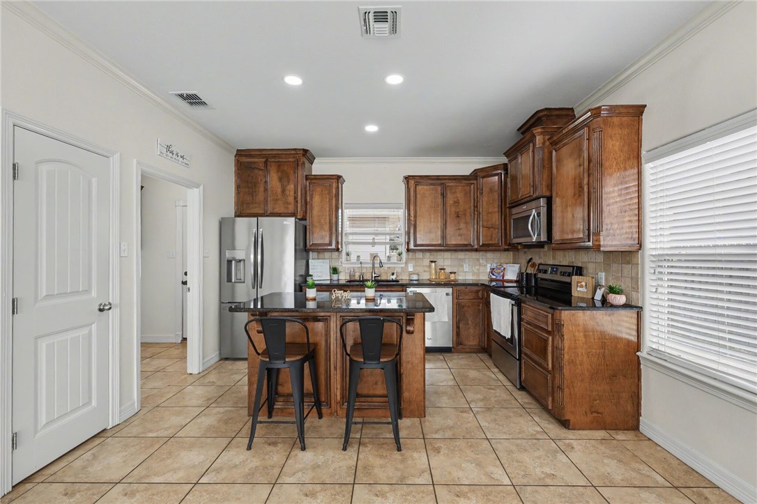 1950 Sandy Way Corpus Christi TX 78418