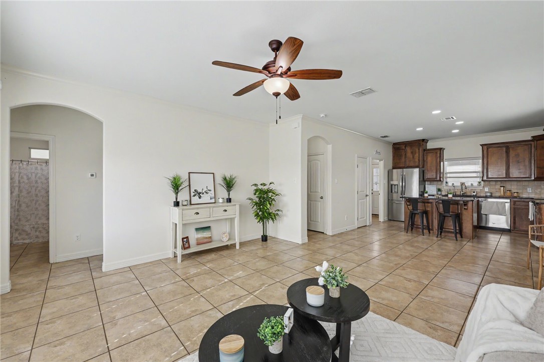 1950 Sandy Way Corpus Christi TX 78418