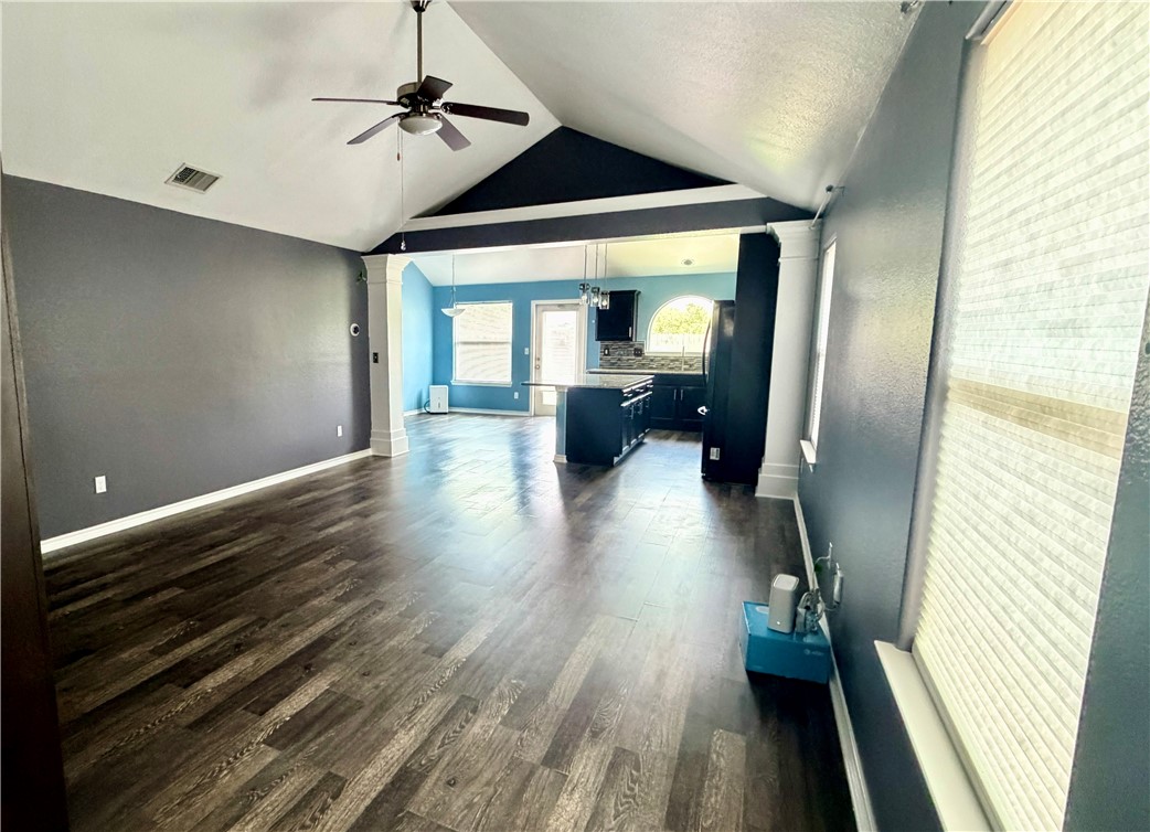 3614 Wl Breeding Drive Corpus Christi TX 78414