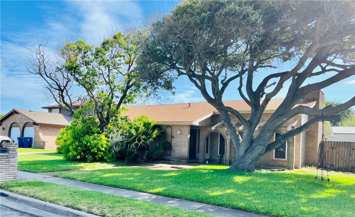 104 Poesta Drive Portland TX 78374