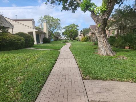 3025 Quail Springs L2 Corpus Christi TX 78414